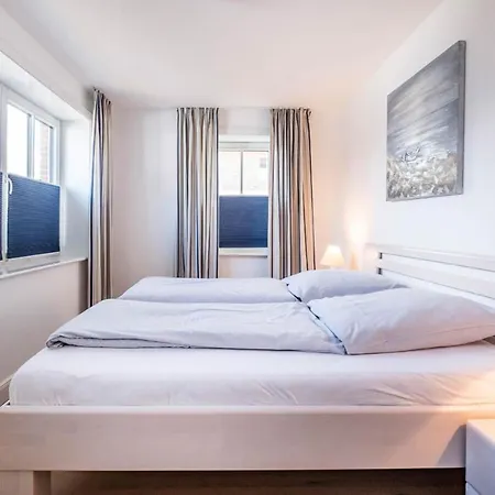 Buesumer Reethus 1 6 * Büsum